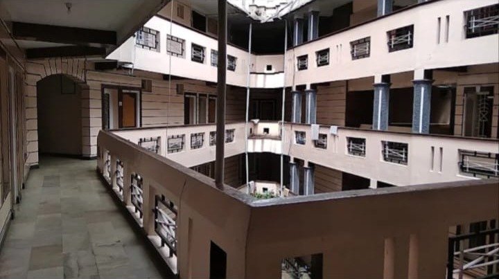 Open atrium corridor inside the lodge